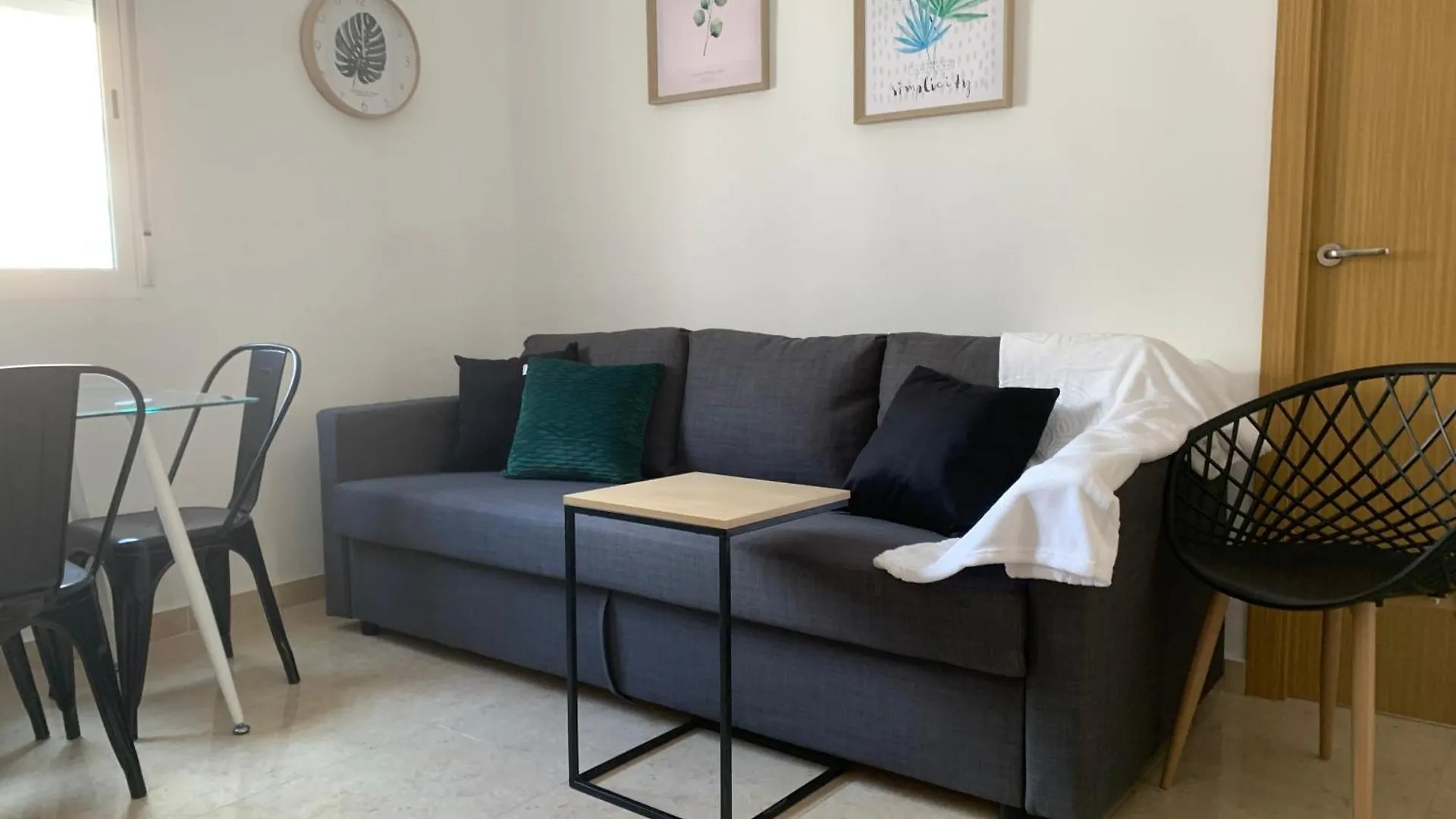 Apartment Centro Historico Malaga Plaza De La Merced Parking Z17 Spain